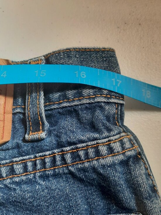 VTG 1999 Levi’s 550 Relaxed Fit Denim Shorts 36 Made in USA 90s Jorts Jeans - Picture 10 of 13